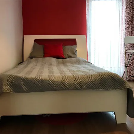 דירה Positive House